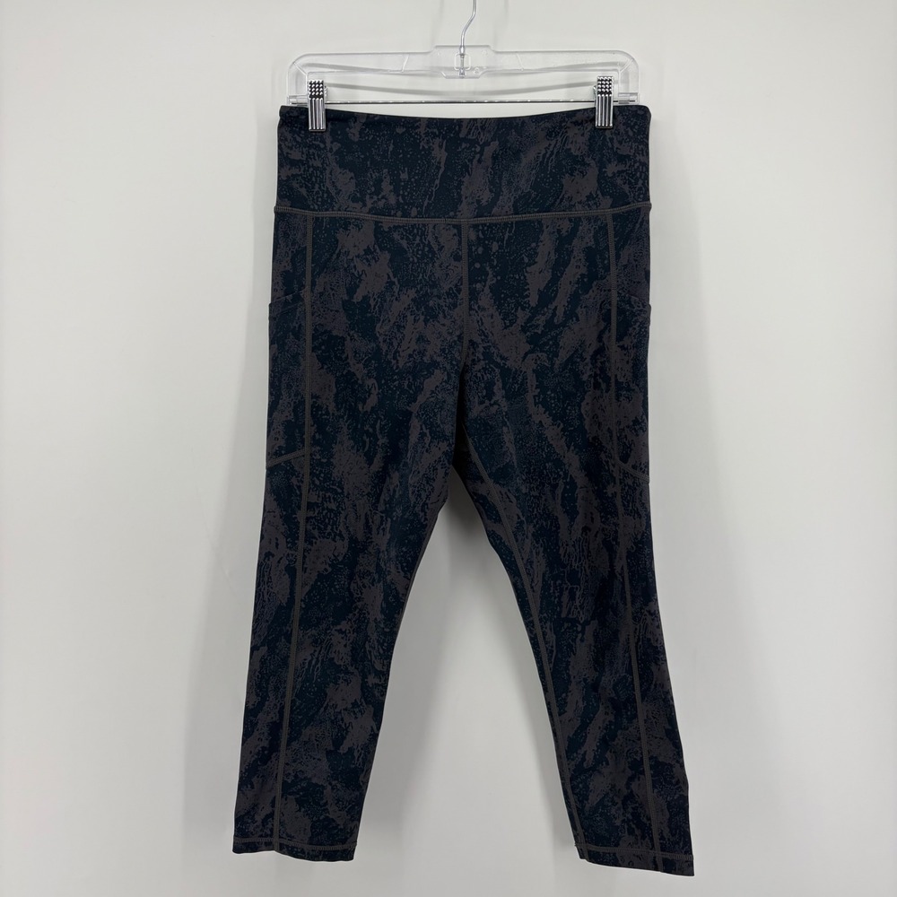 Zyia Active Womens 12 Black Gray Abstract Mineral Print High Rise Crop Leggings